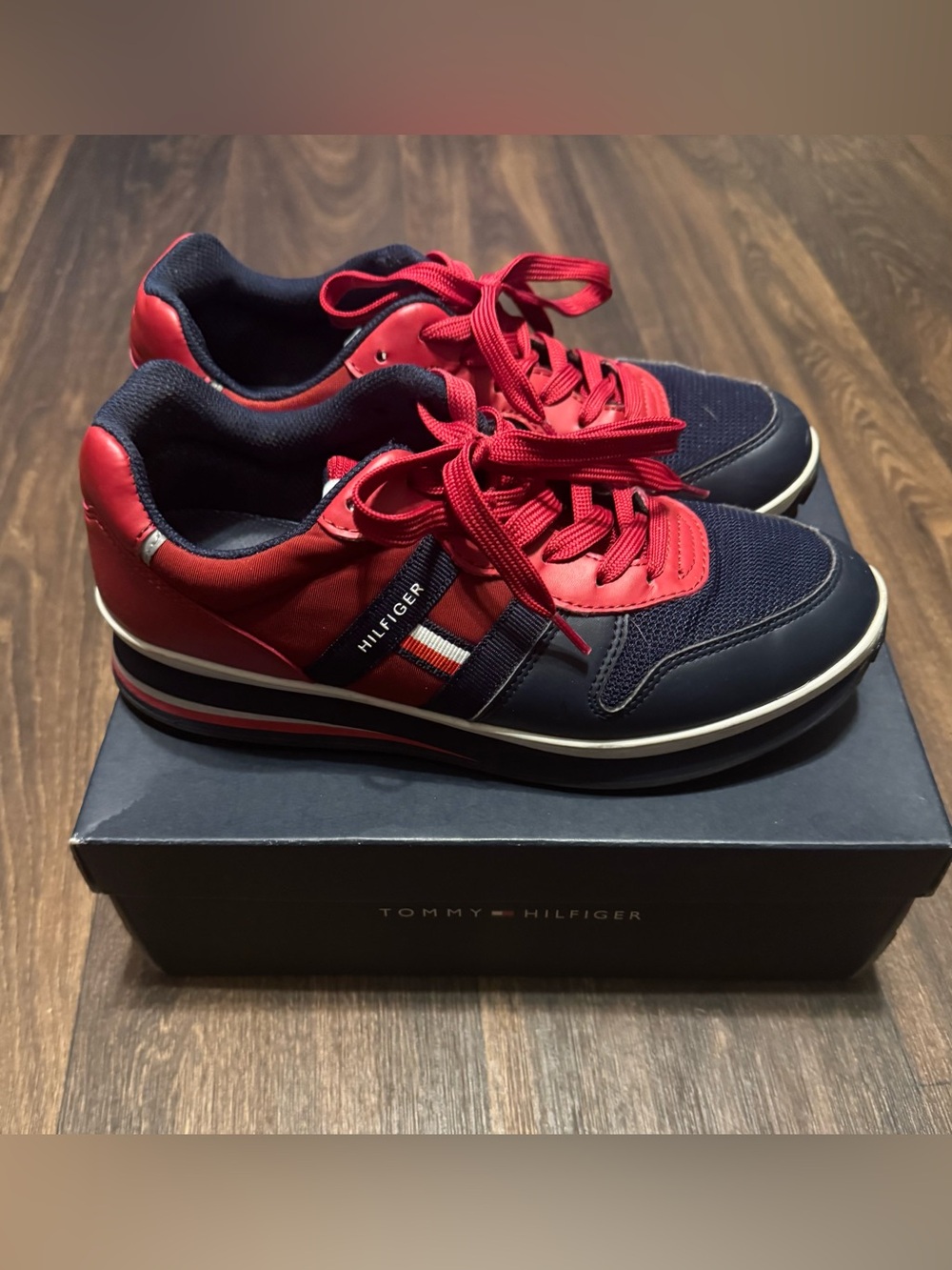 Tommy Hilfiger Men’s Navy and Red Low-Top Sneakers